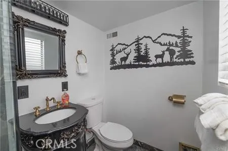33417 Cedar Dr Arrowbear, CA 92382