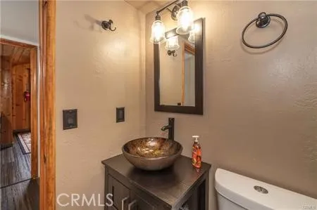 33417 Cedar Dr Arrowbear, CA 92382