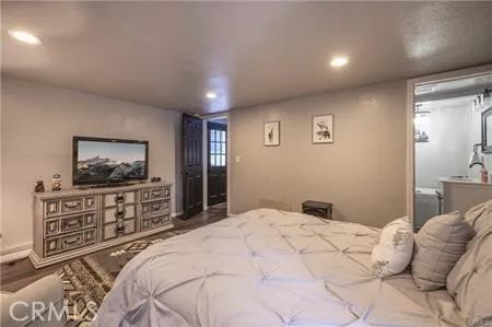 33417 Cedar Dr Arrowbear, CA 92382