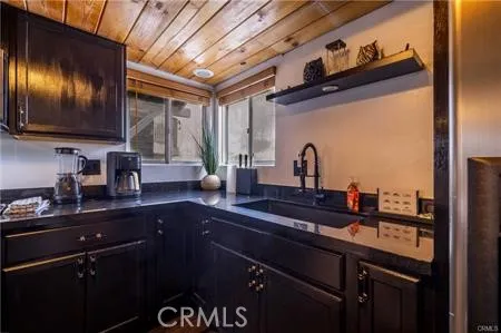 33417 Cedar Dr Arrowbear, CA 92382