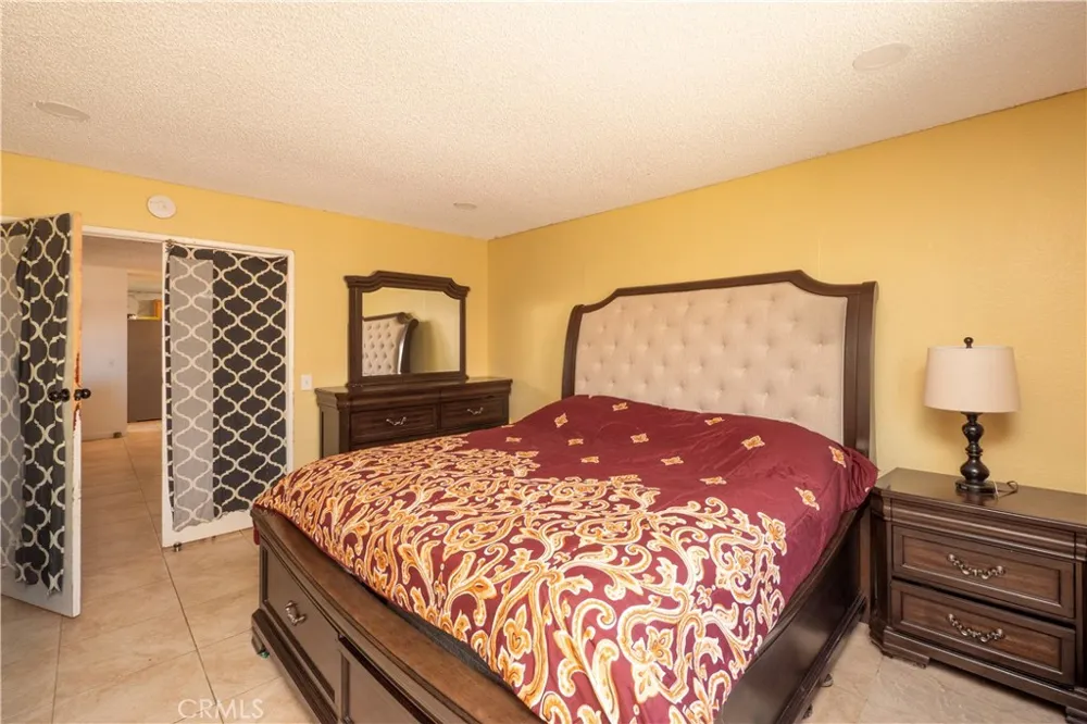 11430 Star Street Adelanto, CA 92301