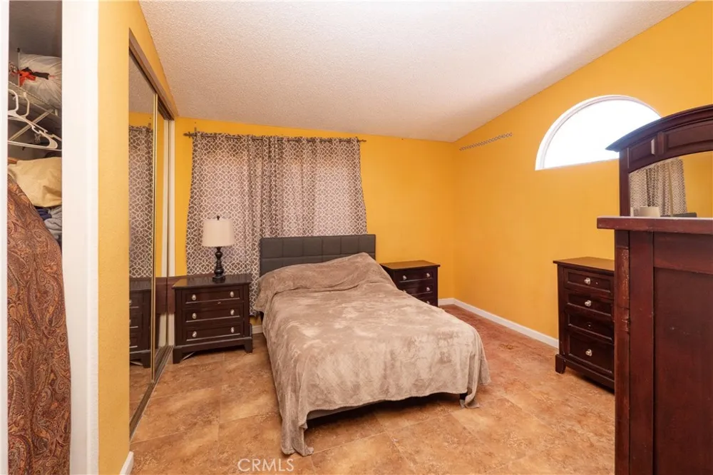 11430 Star Street Adelanto, CA 92301