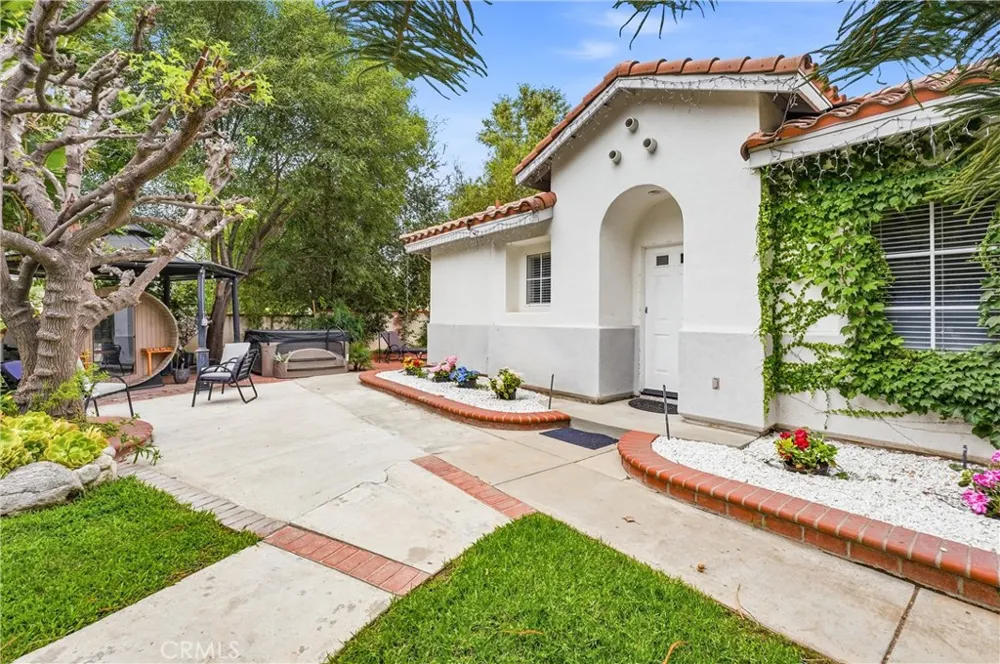 1067 Trevecca Claremont, CA 91711