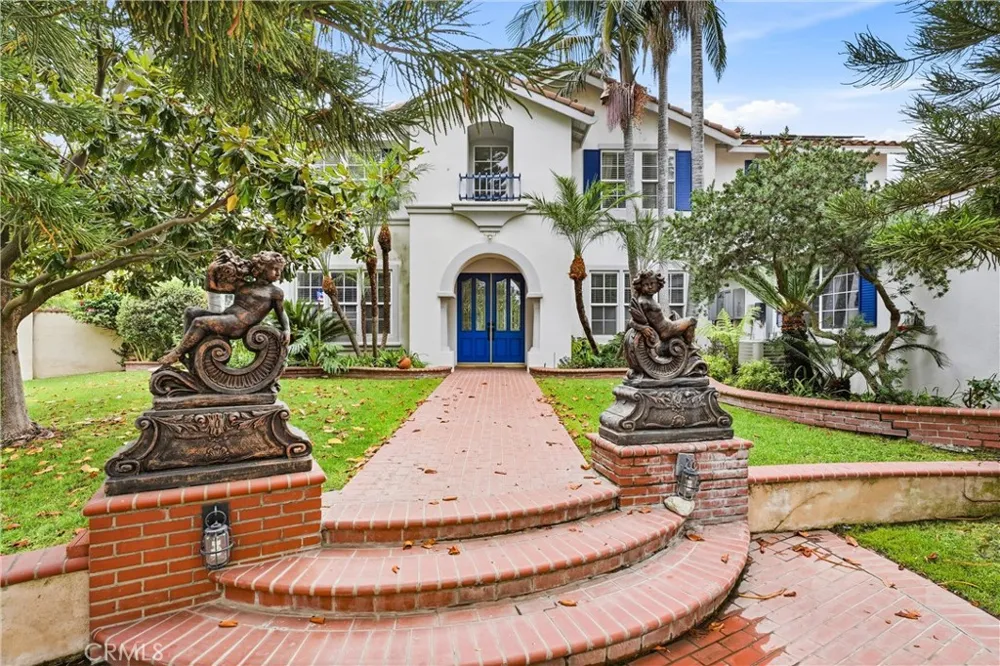 1067 Trevecca Claremont, CA 91711