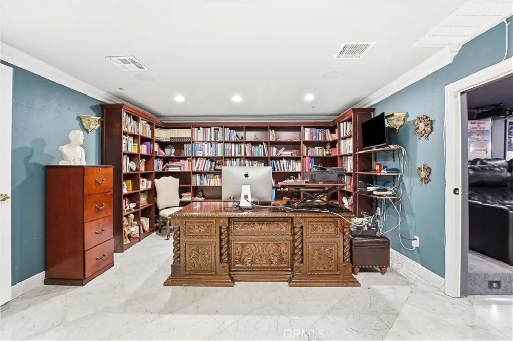 1067 Trevecca Claremont, CA 91711