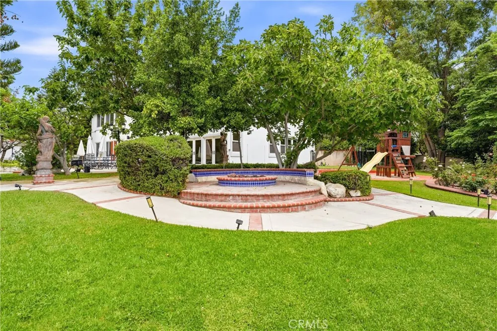 1067 Trevecca Claremont, CA 91711