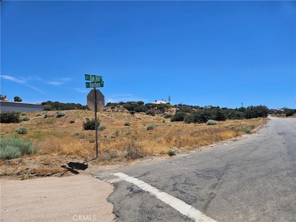 10735 Ranchero Oak Hills, CA 92344