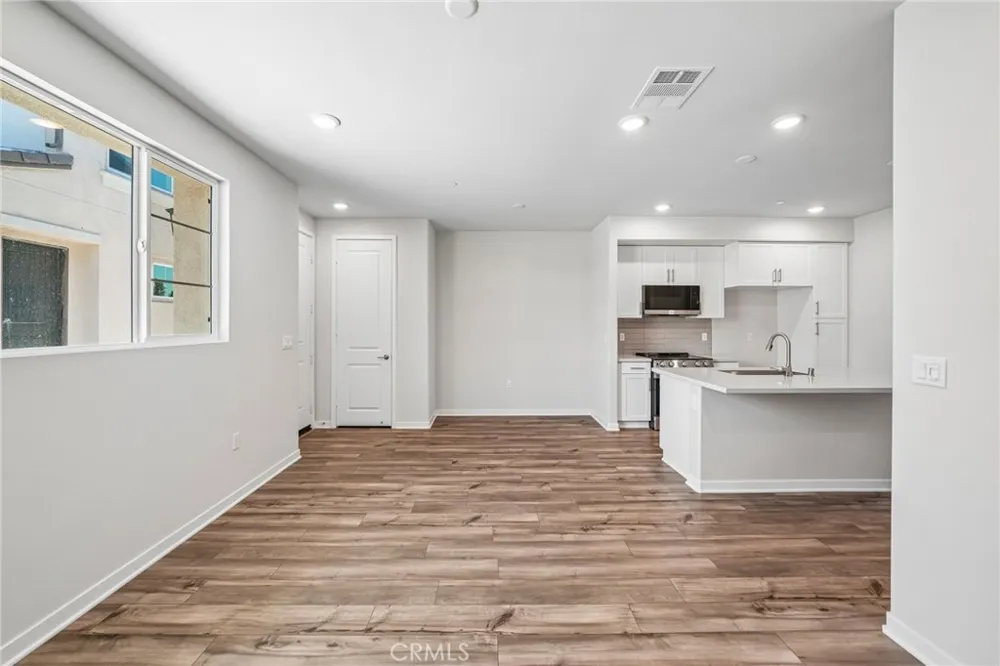 3161 Teralina Circle Riverside, CA 92503