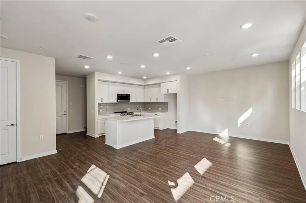 3157 Teralina Circle Riverside, CA 92503