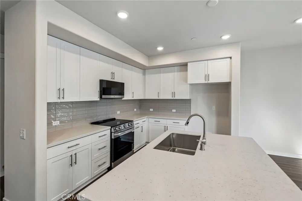 3157 Teralina Circle Riverside, CA 92503