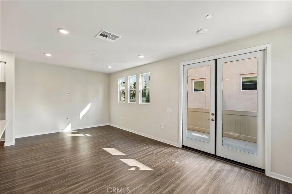 3157 Teralina Circle Riverside, CA 92503