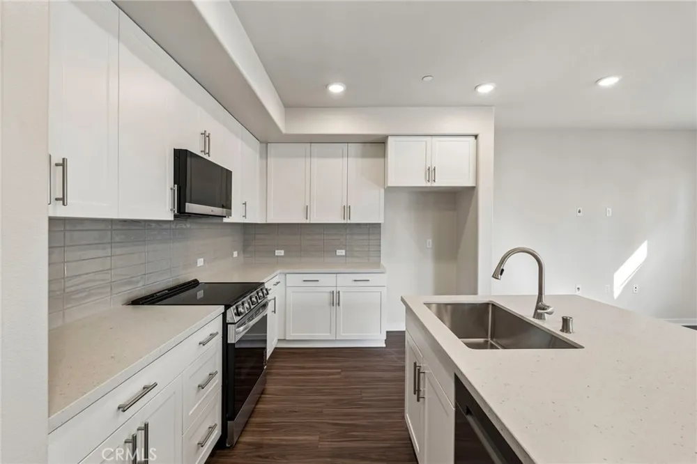 3157 Teralina Circle Riverside, CA 92503