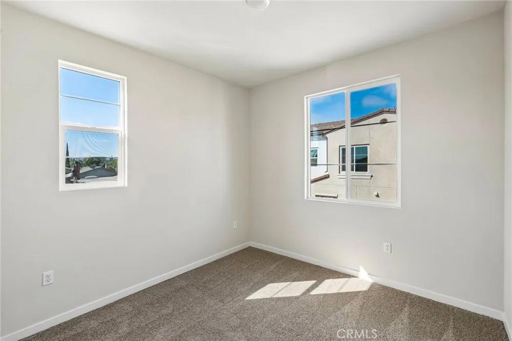 3157 Teralina Circle Riverside, CA 92503