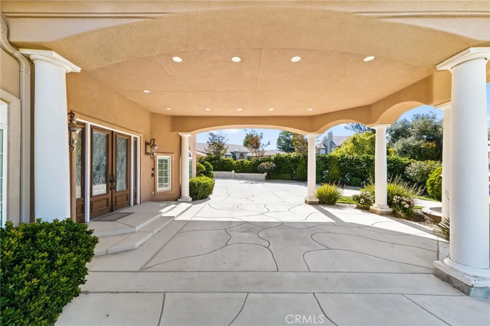 38136 Butterfly Court Yucaipa, CA 92399