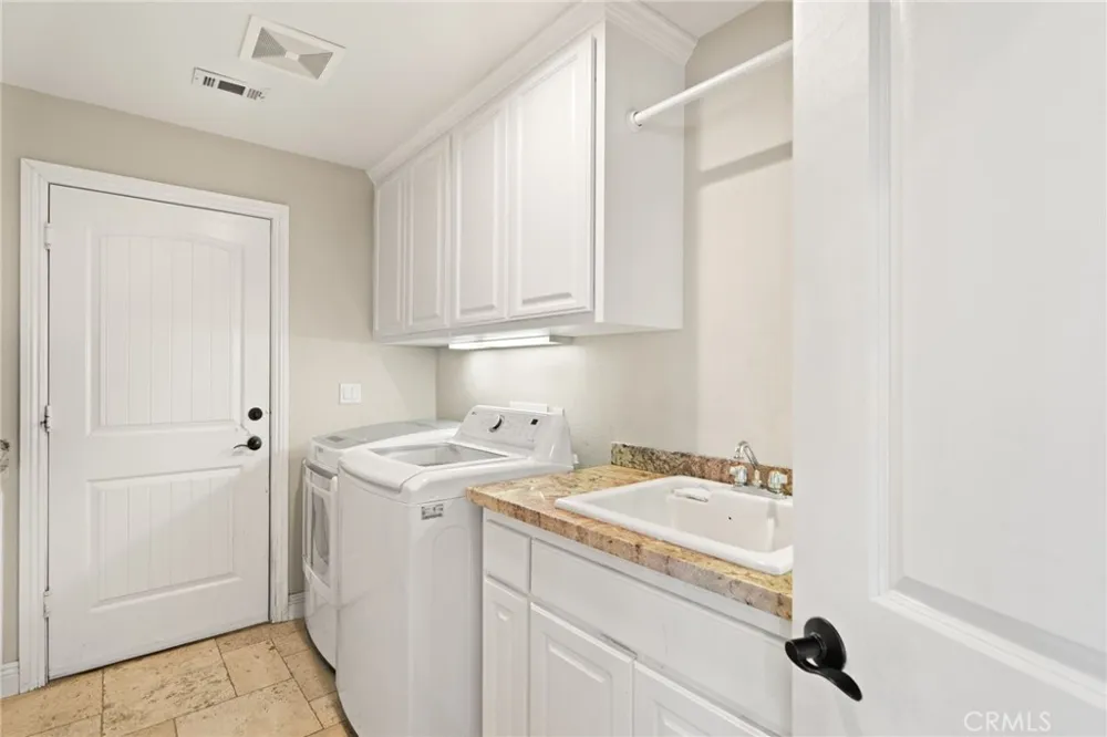 38136 Butterfly Court Yucaipa, CA 92399