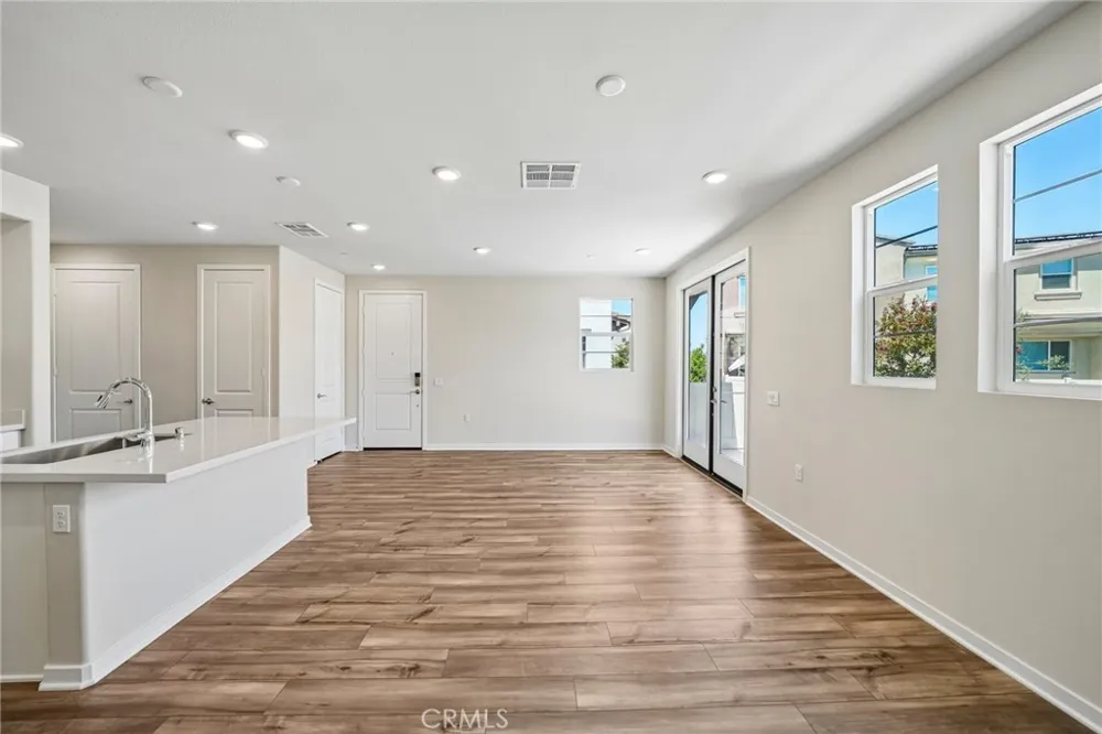 3169 Teralina Circle Riverside, CA 92503