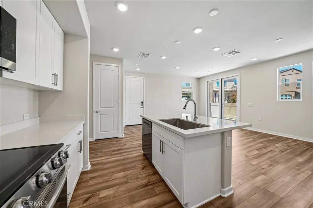 3169 Teralina Circle Riverside, CA 92503