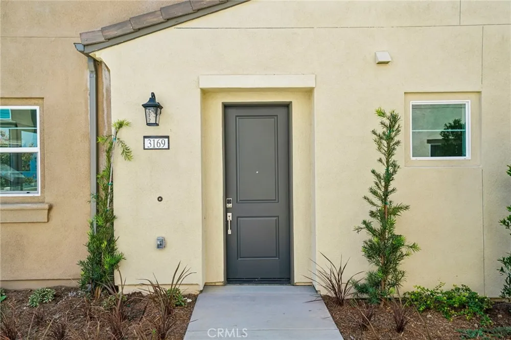 3169 Teralina Circle Riverside, CA 92503