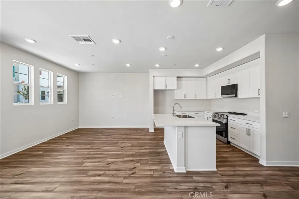3169 Teralina Circle Riverside, CA 92503