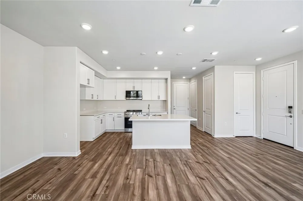 3169 Teralina Circle Riverside, CA 92503