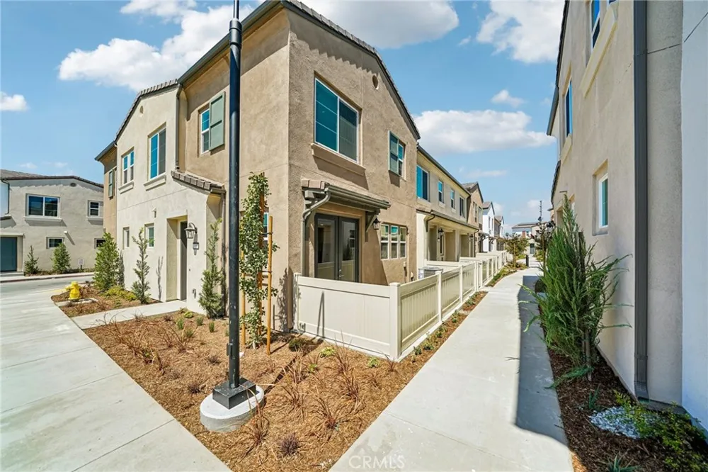 3169 Teralina Circle Riverside, CA 92503