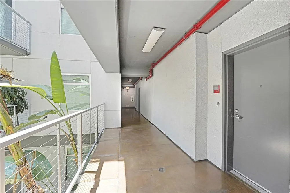 645 W 9th Street #314 Los Angeles, CA 90015