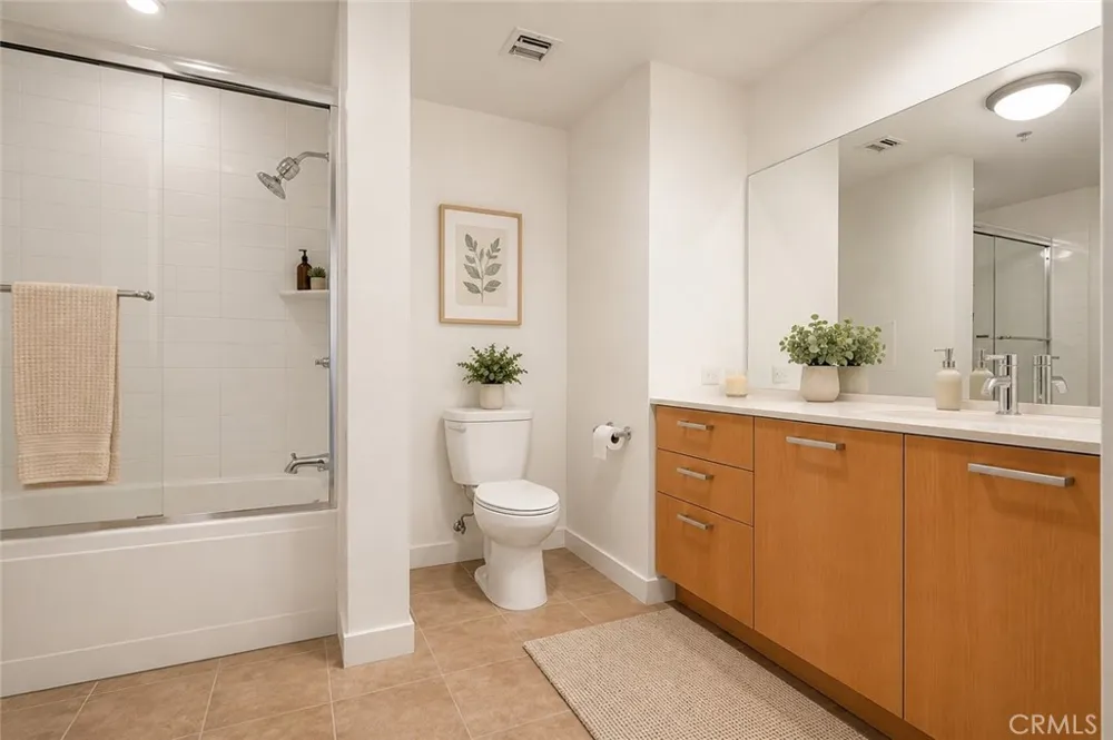 645 W 9th Street #314 Los Angeles, CA 90015