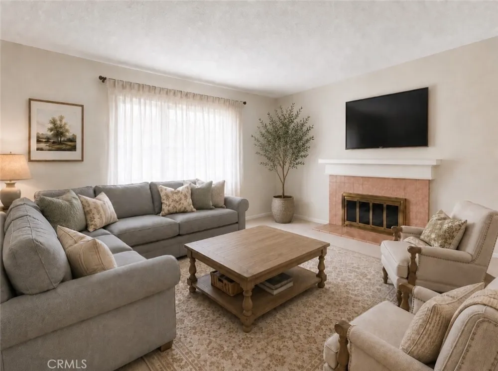 127 E Juanita Glendora, CA 91740