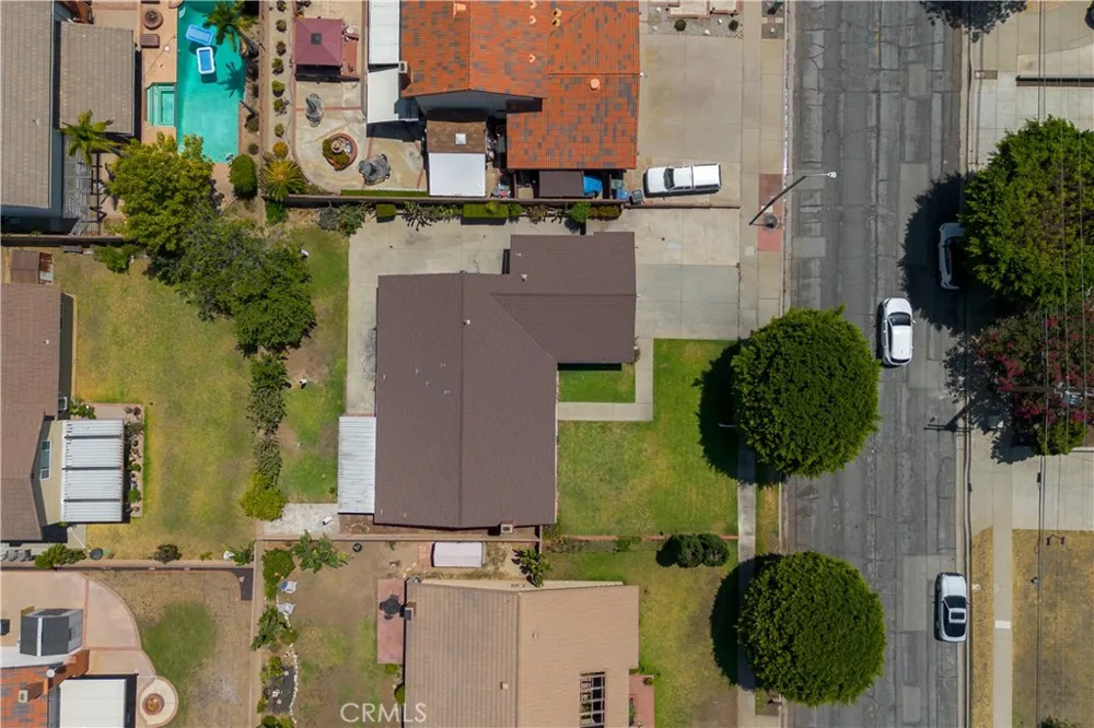 127 E Juanita Glendora, CA 91740