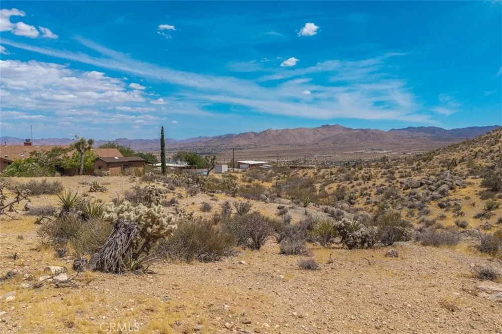 58701 Los Coyotes Yucca Valley, CA 92284