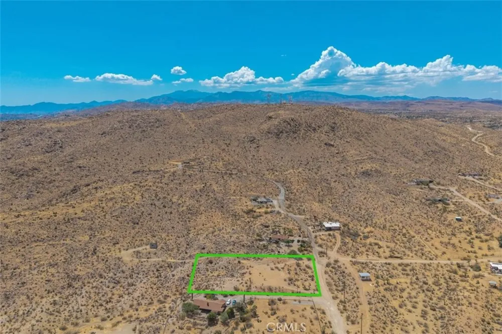 58701 Los Coyotes Yucca Valley, CA 92284