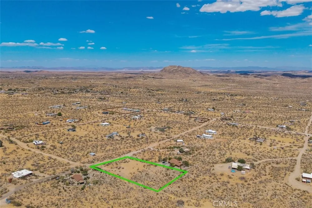 58701 Los Coyotes Yucca Valley, CA 92284