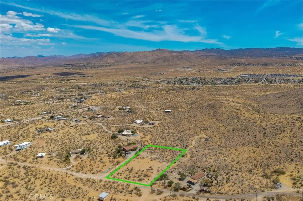 58701 Los Coyotes Yucca Valley, CA 92284