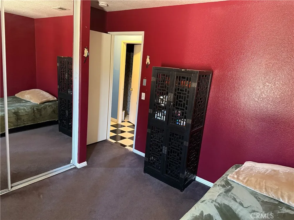 2420 W Sunrise Drive Rialto, CA 92377
