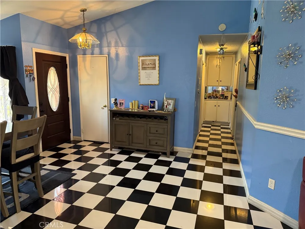 2420 W Sunrise Drive Rialto, CA 92377