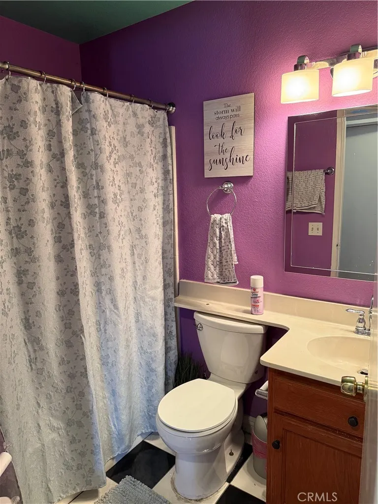 2420 W Sunrise Drive Rialto, CA 92377