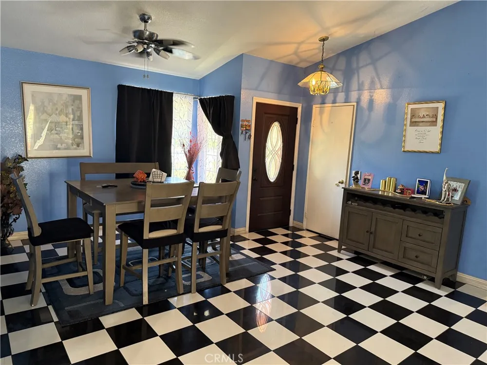 2420 W Sunrise Drive Rialto, CA 92377