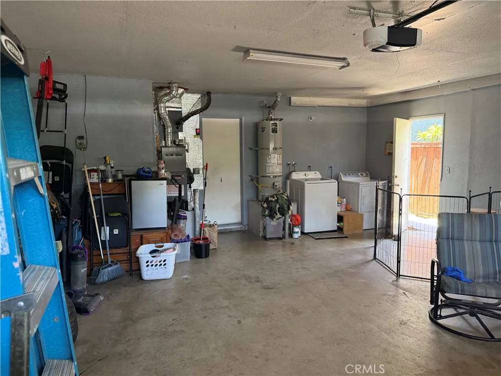 2420 W Sunrise Drive Rialto, CA 92377