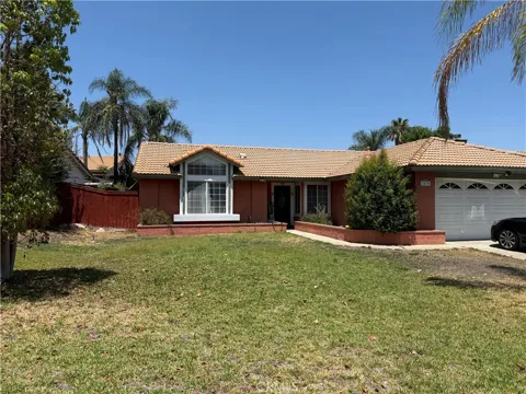 2420 W Sunrise Drive