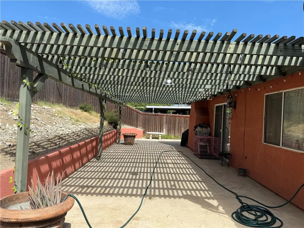 2420 W Sunrise Drive Rialto, CA 92377
