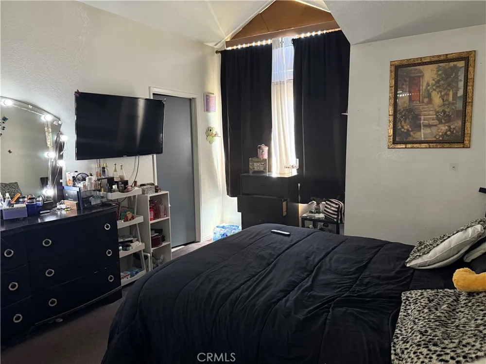 2420 W Sunrise Drive Rialto, CA 92377