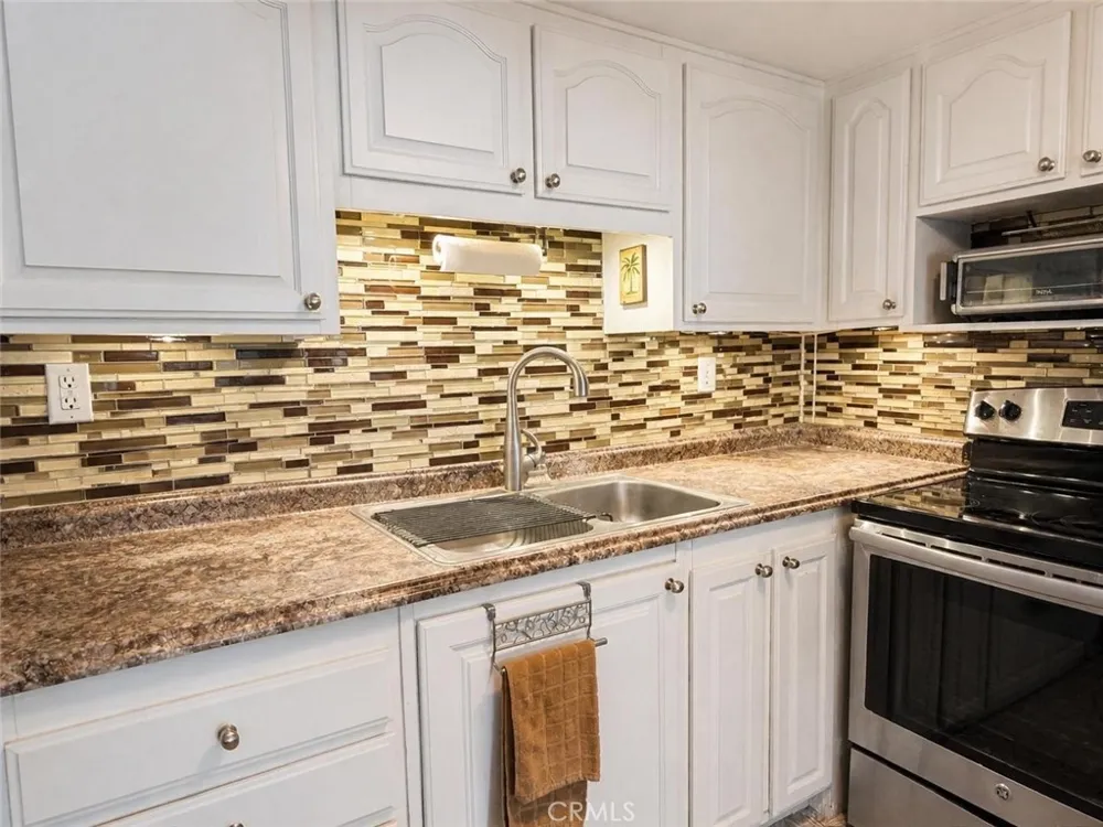 64281 Spyglass #33 Desert Hot Springs, CA 92240