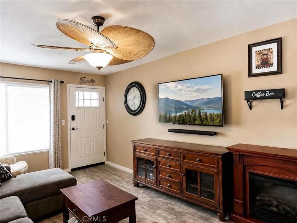 64281 Spyglass #33 Desert Hot Springs, CA 92240