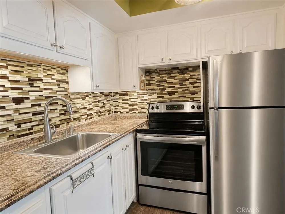 64281 Spyglass #33 Desert Hot Springs, CA 92240