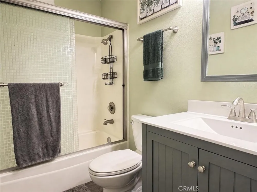 64281 Spyglass #33 Desert Hot Springs, CA 92240
