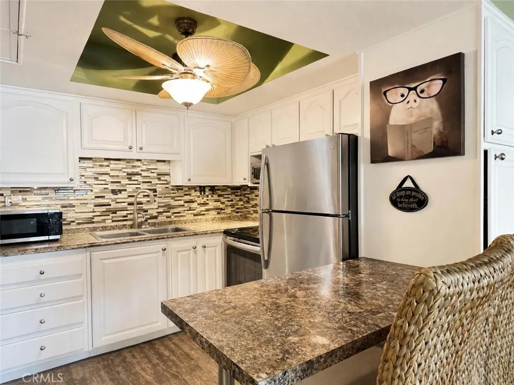 64281 Spyglass #33 Desert Hot Springs, CA 92240