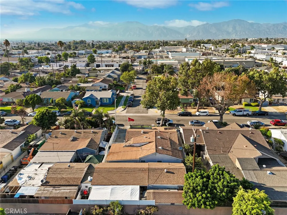 10430 Thienes South El Monte, CA 91733