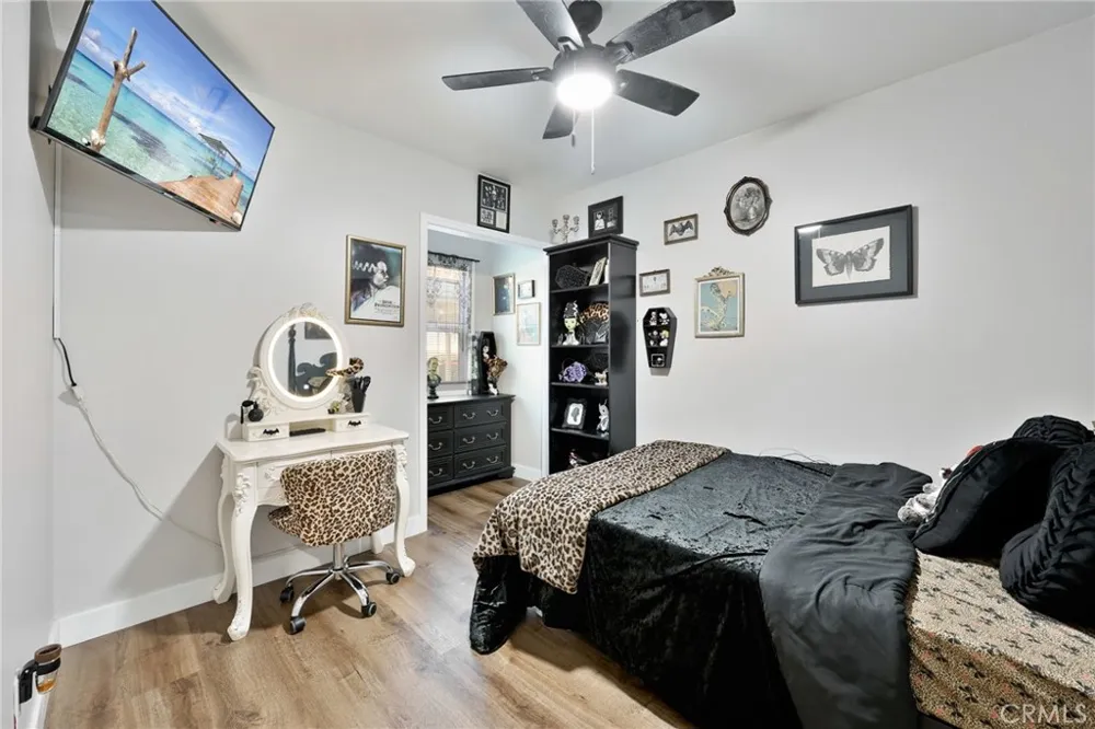 10430 Thienes South El Monte, CA 91733