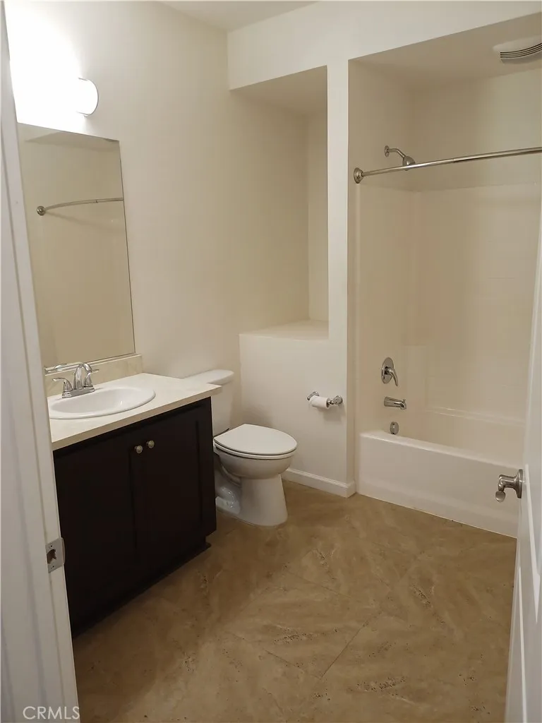 140 Ivy Avenue #A4 Patterson, CA 95363