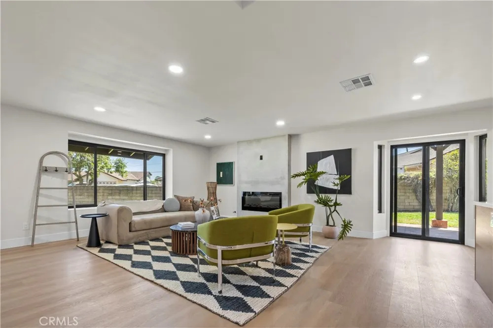6313 Canterwood La Verne, CA 91750